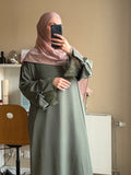 Robe en dentelle kaki
